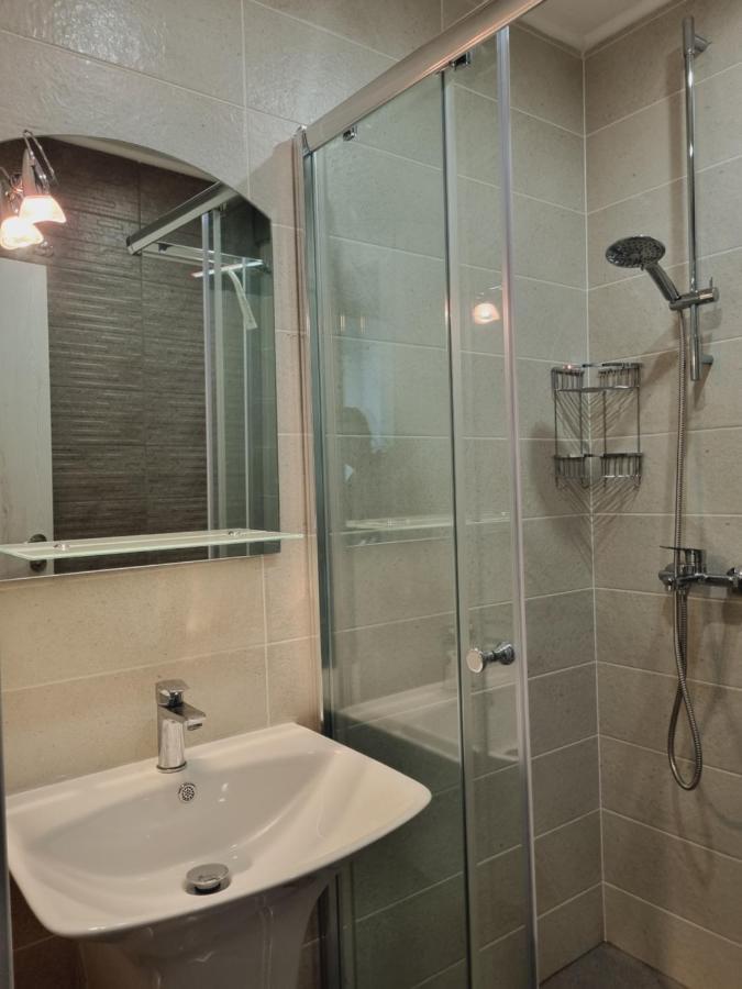 Atea Apartments Cavarna Exterior foto