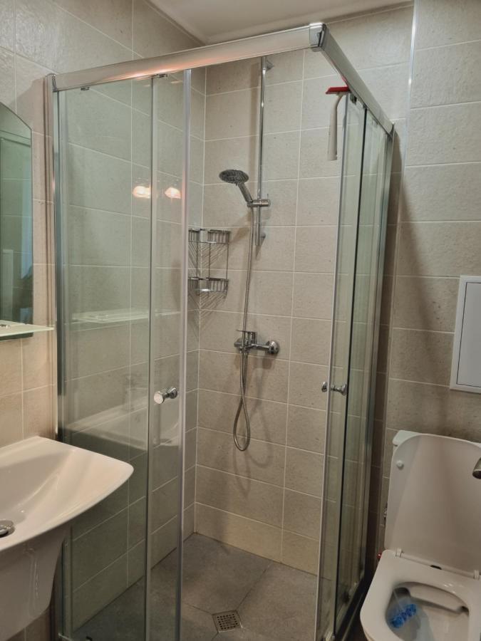 Atea Apartments Cavarna Exterior foto